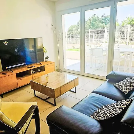 Apartment Eleganza-2 By Interhome