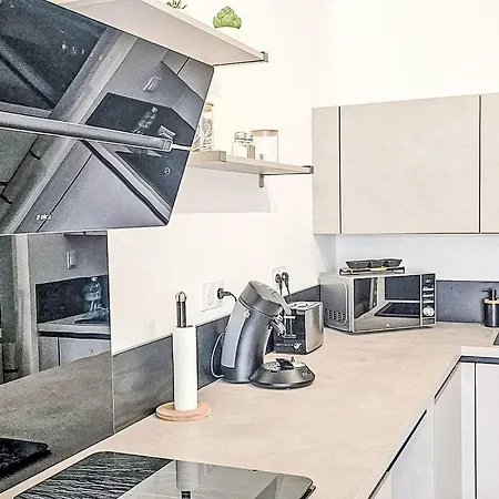 Classe 4 Etoiles By Interhome Le Lavandou