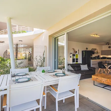 Classe 4 Etoiles By Interhome * Le Lavandou
