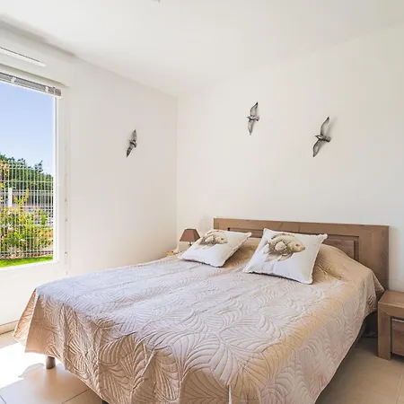 Classe 4 Etoiles By Interhome * Le Lavandou